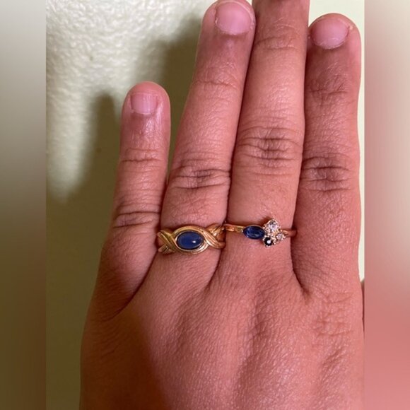 Elegant Blue and Gold Ring Set - Picture 4 of 8